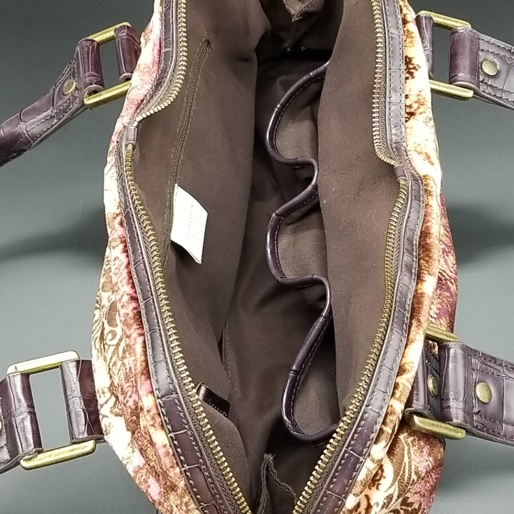 Liz Claiborne Velvety Velour Plum, Brown, Rose and Cream Shoulder Bag - Picture 10 of 16